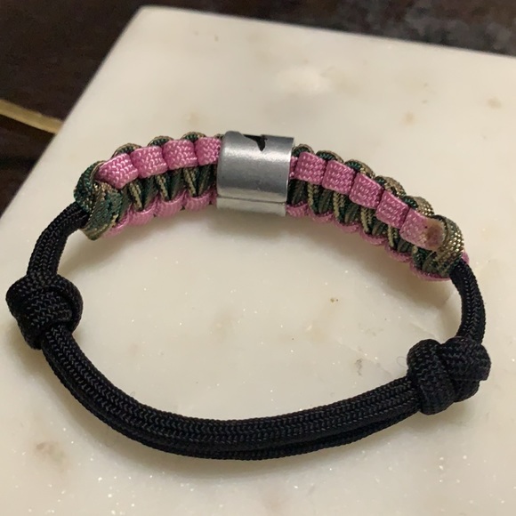 Duck commander pink paracord bracelet with logo - Picture 3 of 5